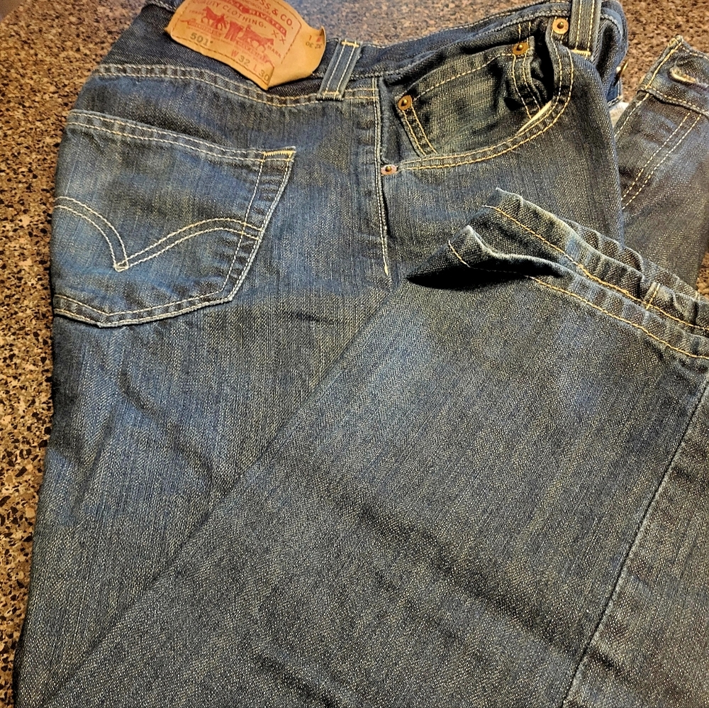 Men's Levi's